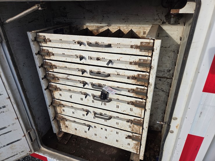 2018-ford-f550-xl-image-26