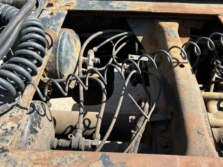 #1114-•-2005-western-star-tri-axle-heavy-haul-truck-tractor-image-28