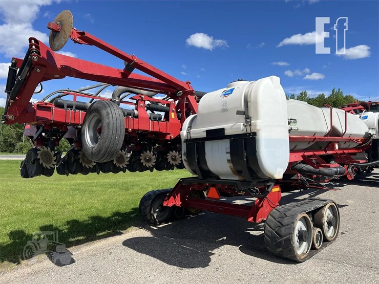 2014-case-ih-1245-image-6