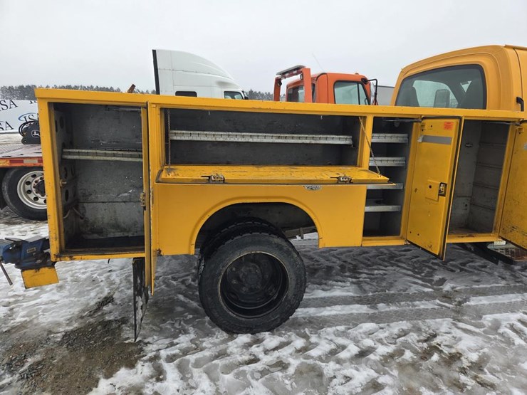 2005-massey-ferguson-8-image-19