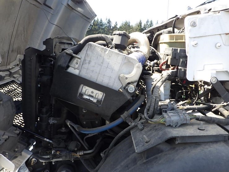 2016-ford-f650-xlt-image-15