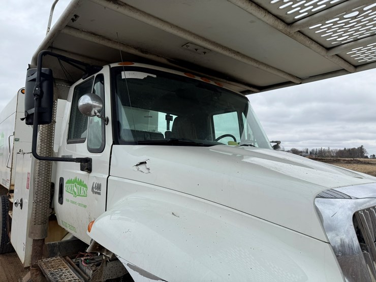 2007-international-durastar-4400-image-17