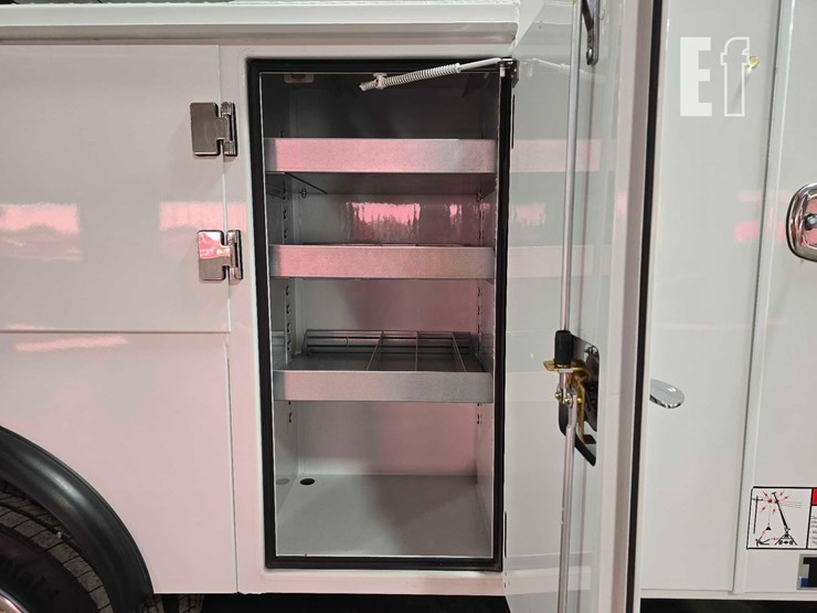 2024-ford-f550-sd-image-24