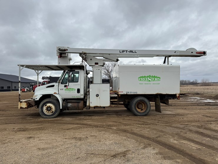 2007-international-durastar-4400-image-2