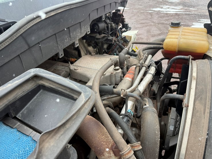 2013-international-4400-sba-image-55