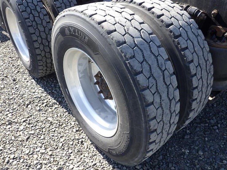 2018-freightliner-cascadia-125-image-33