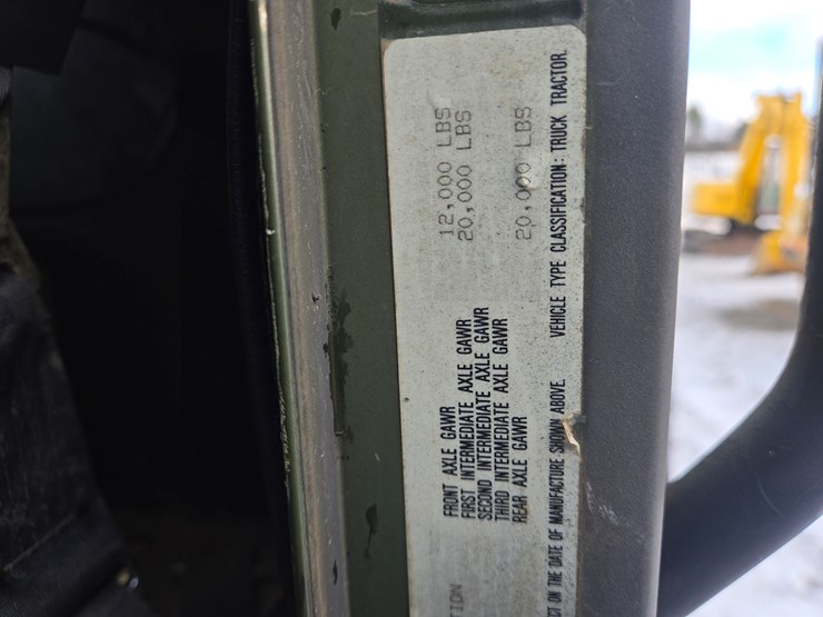 1992-massey-ferguson-8-image-91