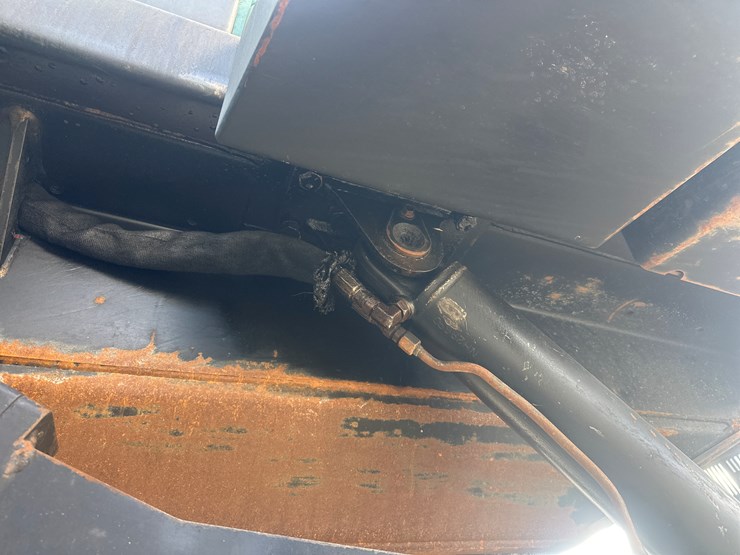 deere-1110e-image-103