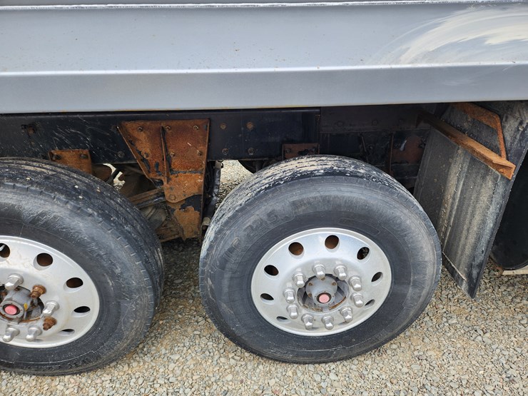 2014-kenworth-t800-image-33