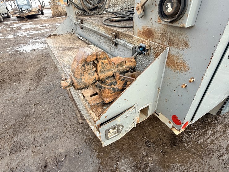 2004-caterpillar-c7-image-25