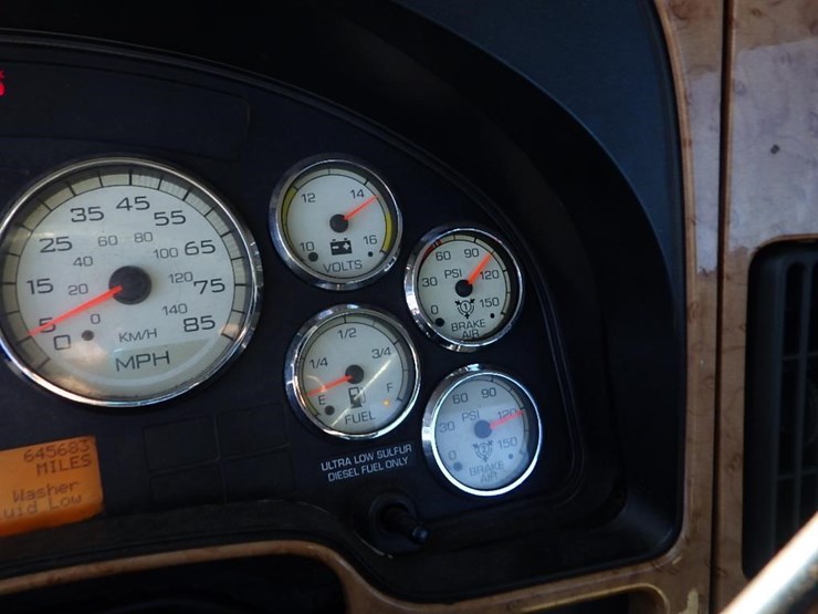 2012-international-prostar-image-35