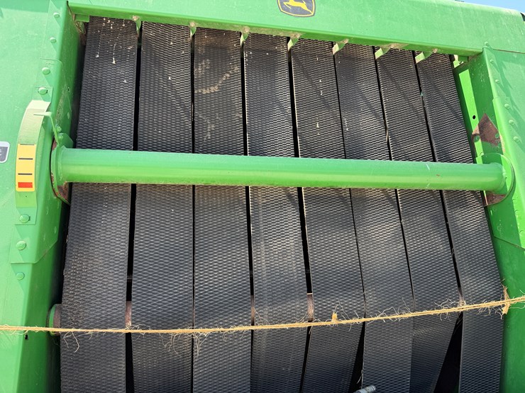 2004-john-deere-567-image-4