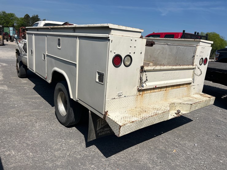 1995-dodge-ram-3500-image-4