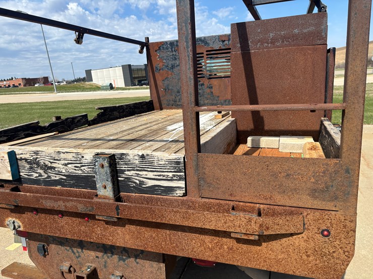 2017-ford-f350-image-56