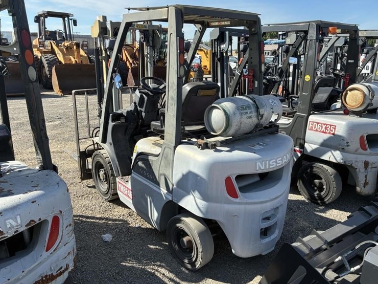 2007-nissan-mplf2025lv-forklift-image-4