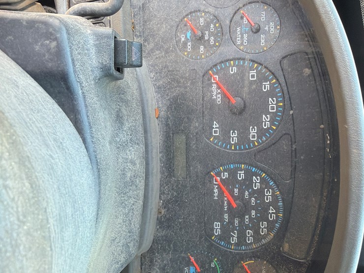 2005-international-durastar-4400-image-43