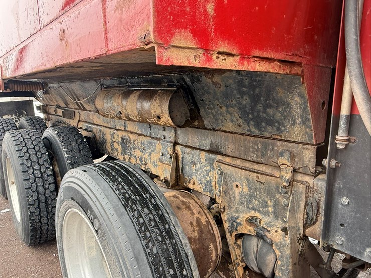 #1052-•-2007-international-7600sfa-tri-axle-dump-truck-image-57