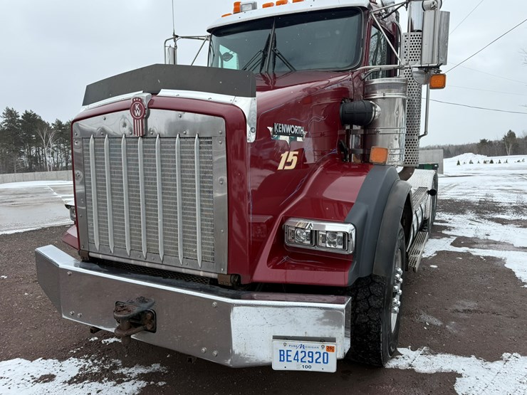 2011-kenworth-t800-image-37