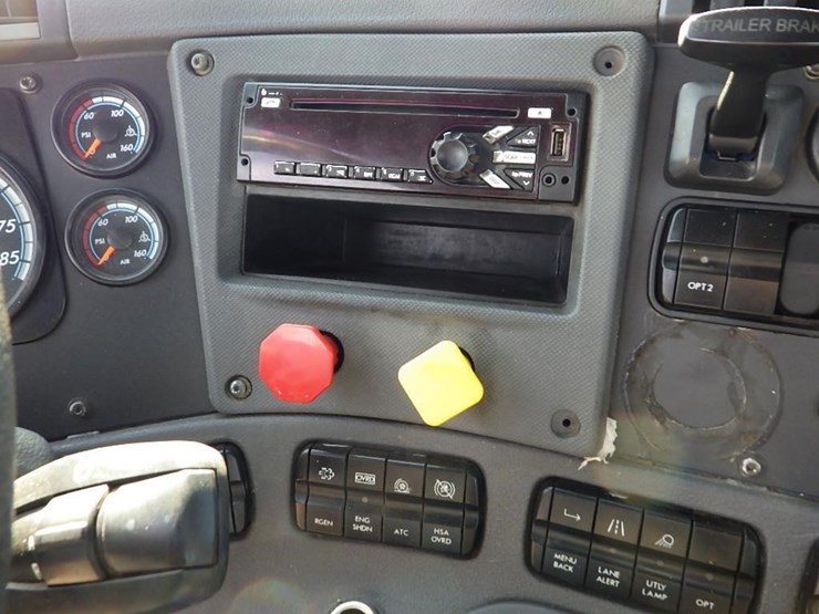 2018-freightliner-cascadia-125-image-43