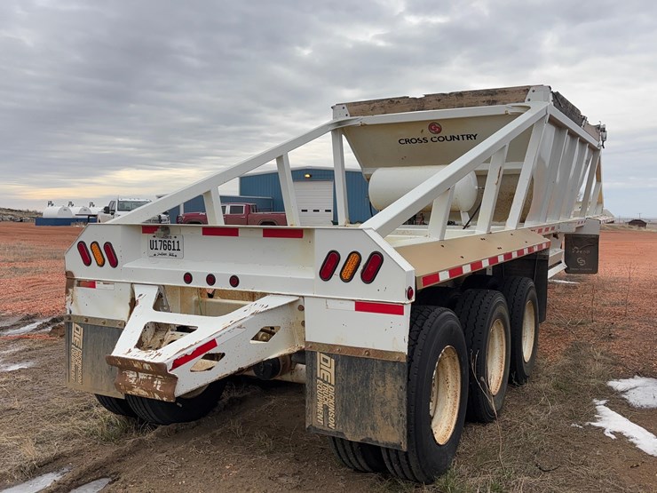 2016-crosscountry-tl-420-bcl-trailer-image-4