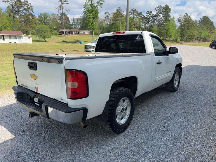 2013-chevrolet-silverado-1500-image-5