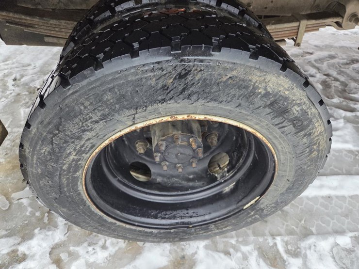 2005-massey-ferguson-8-image-57