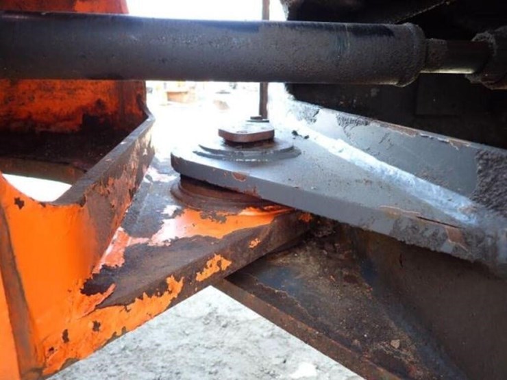 2010-doosan-dl250-image-37