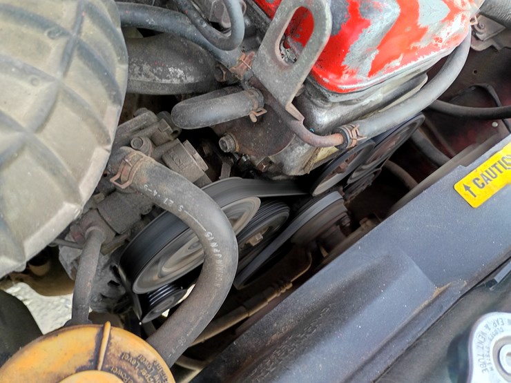 2000-chevrolet-tracker-image-24