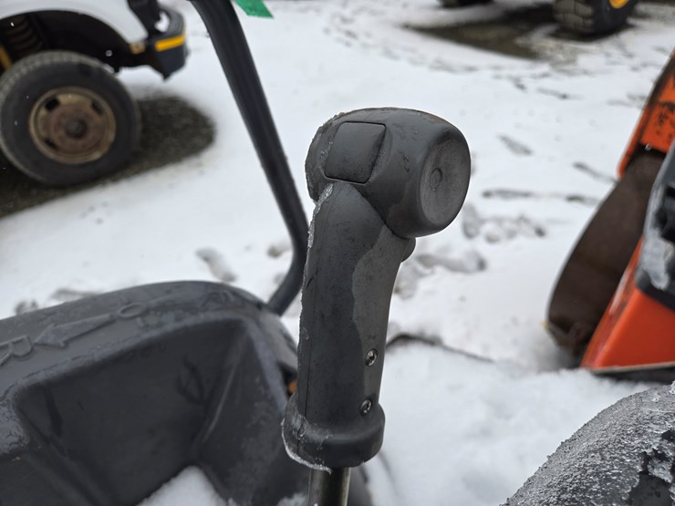 2012-hamm-hd14vv-image-33