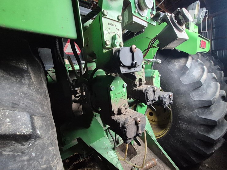 1992-john-deere-8960-image-5