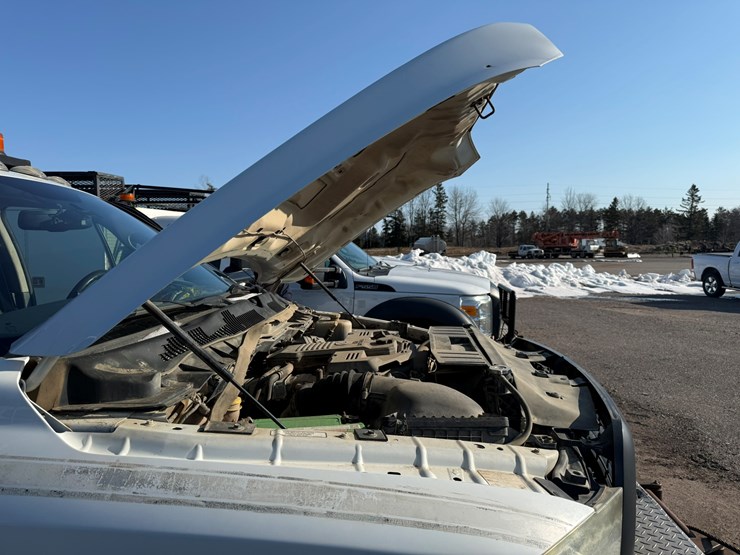 #2034-•-2012-ram-5500-heavy-duty-service-truck-image-14