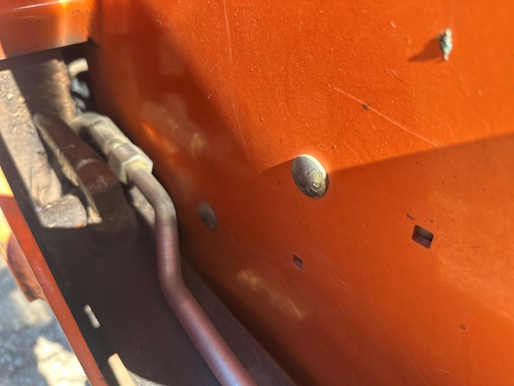 2020-gehl-rt105-image-16