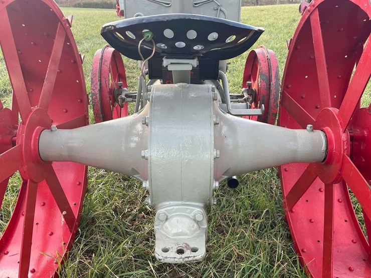 1917-experimental-fordson-tractor-(oldest-fordson-tractor-in-the-world)-image-46