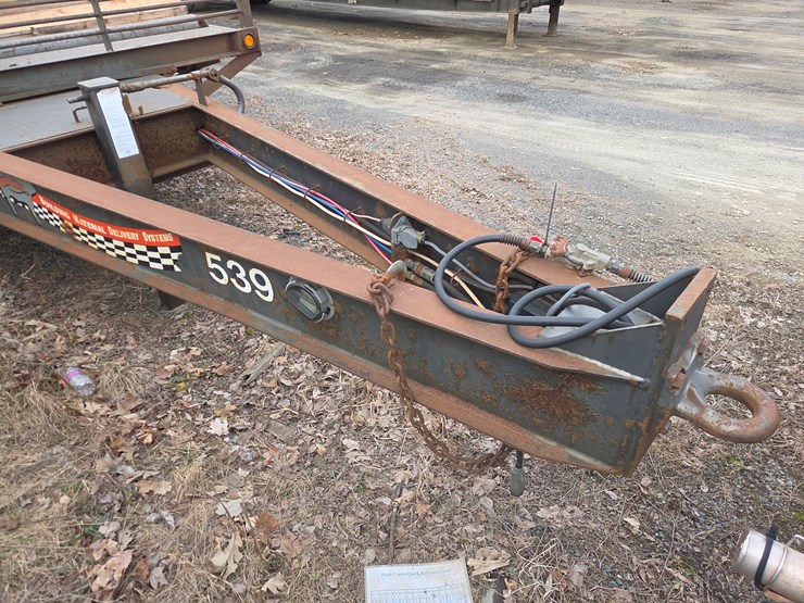 #2358-•-2006-iron-steer-8r20hdi-roll-off-trailer-image-6