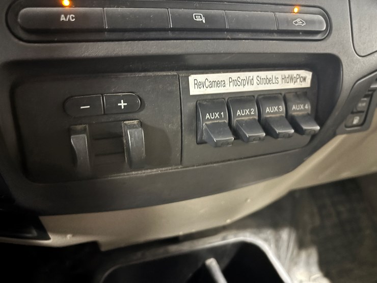 2009-ford-f350-image-41