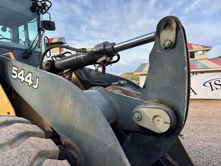 2005-deere-544j-image-15