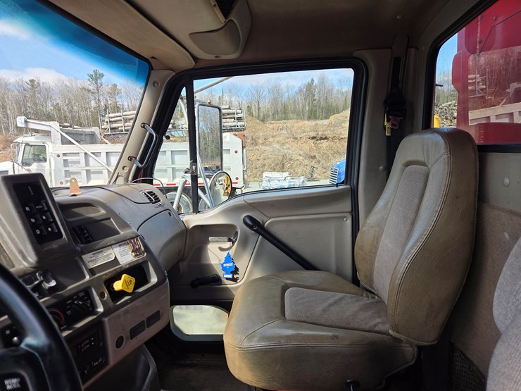 2005-massey-ferguson-8-image-62