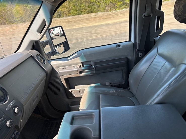 2012-ford-f350-image-22