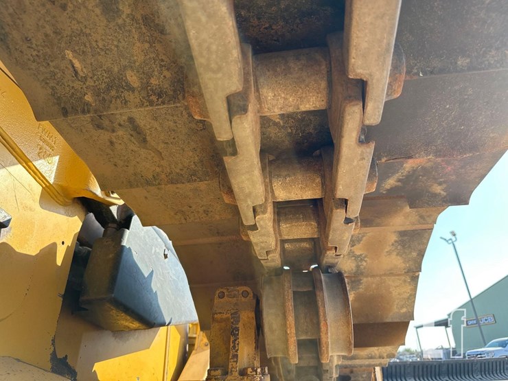 2019-caterpillar-d6-xe-lgp-image-42