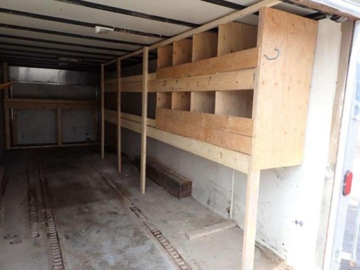 2015-discovery-24-ft-t/a-enclosed-trailer-1d9r1202-image-24