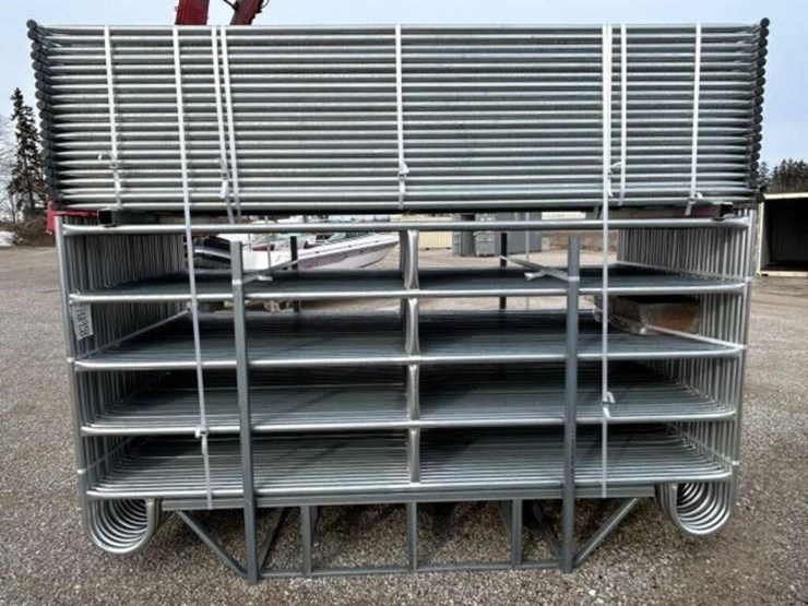 qty-of-(56)-10-ft-powder-coated-corral-panel-image-5