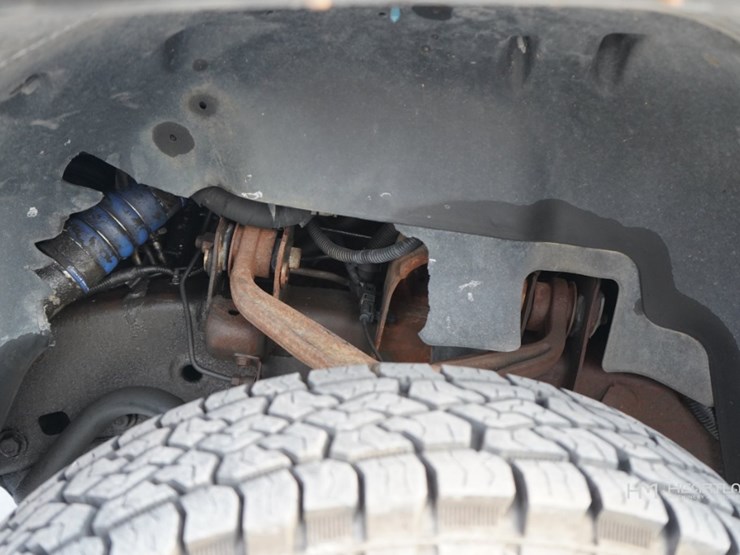 2011-chevrolet-3500hd-image-44