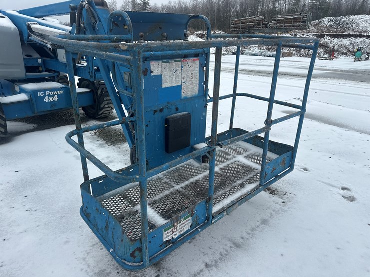 2005-massey-ferguson-8-image-11