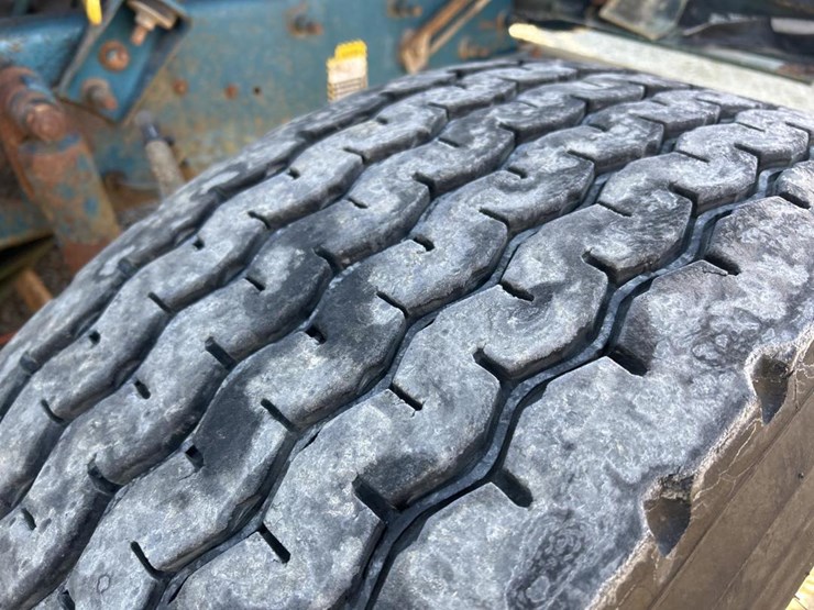 2001-mack-ch613-image-96