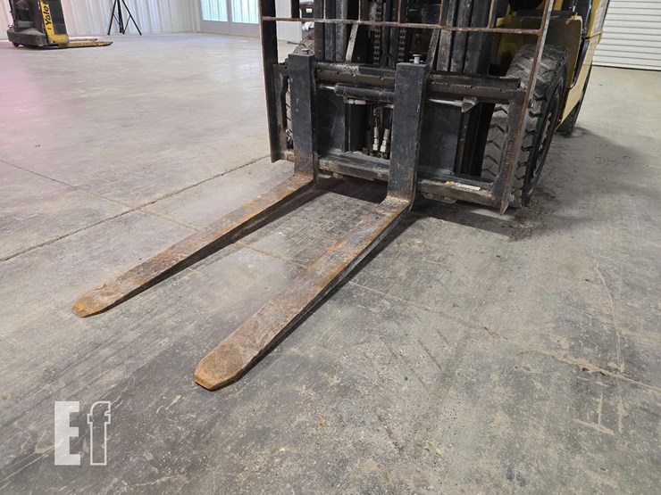 2021-caterpillar-gp25n-image-9