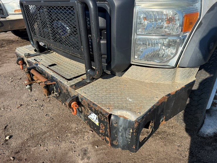 2012-ford-f550-xl-image-9