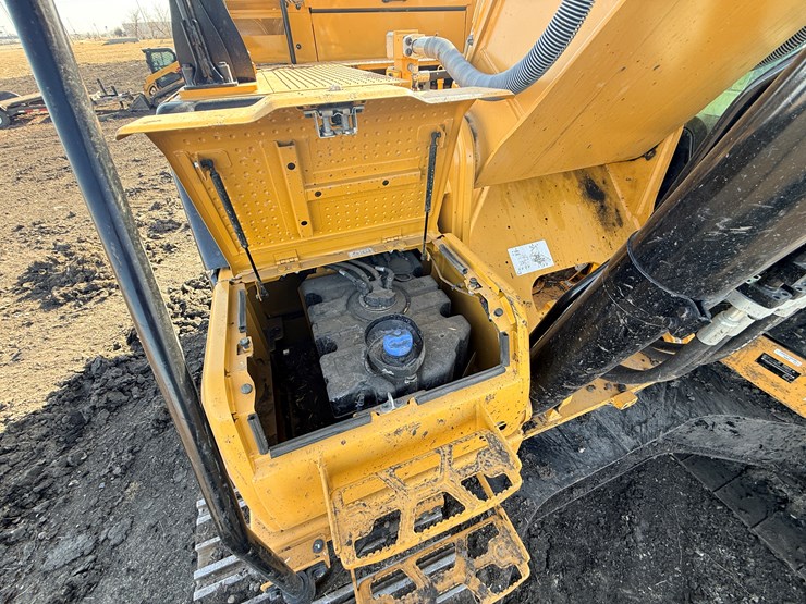 caterpillar-340-image-32