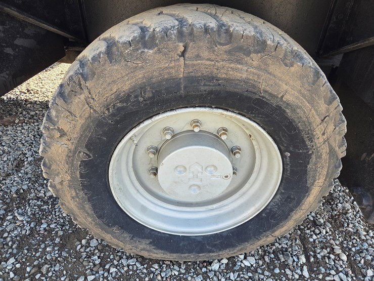 massey-ferguson-8-image-56