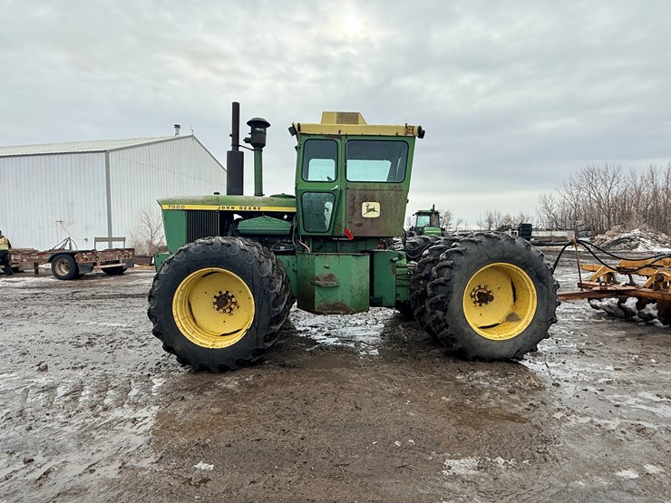 1973-john-deere-7520-image-8