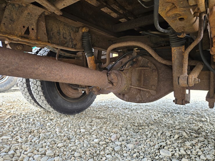 2008-ford-f550-image-35